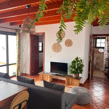 Casa Volcan * La Costa